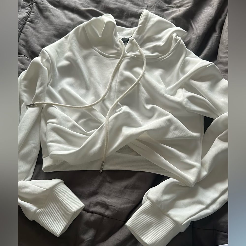Cropped hoodie